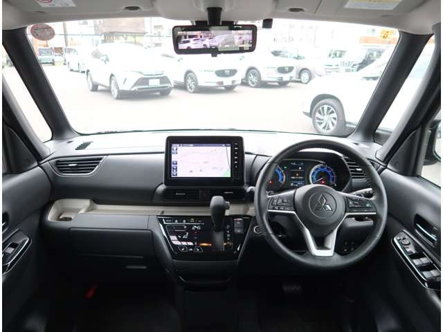 デリカミニT プレミアム 4WD