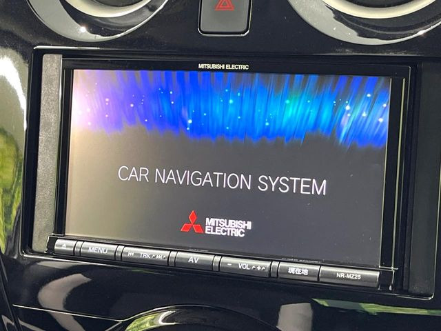 �y�i�r�Q�[�V�����z�g���₷���i�r�ŖړI�n�܂ł�������ē����Ă���܂��B�e��I�[�f�B�I�Đ��@�\���[�����Ă���A���Ԃ̉^�]������Ɋy�����Ȃ�܂�!!