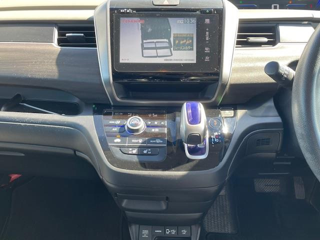 フリード1.5 ハイブリッド EX