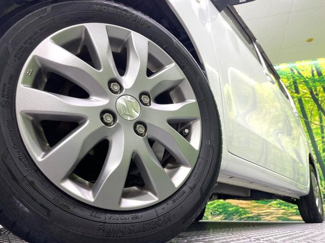 �y����14�C���`�A���~�z�C�[���z�O�ςɃ}�b�`���������A���~�z�C�[���𑕒����Ă���܂��B�e��ЊO�A���~�z�C�[����A�X�^�b�h���X�^�C�����戵�����Ă���܂��B���񂲑��k����������