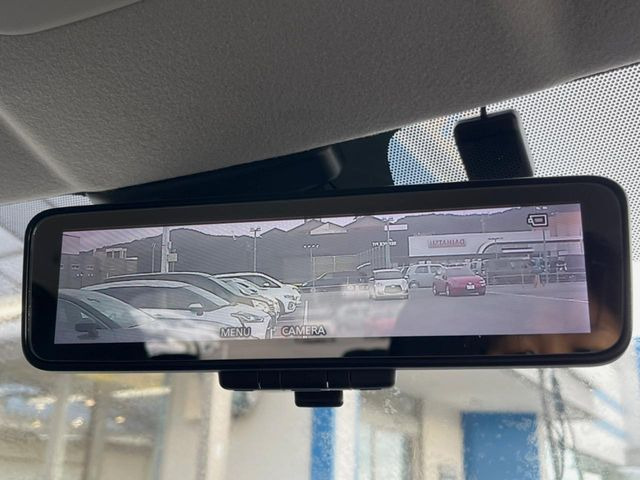 �y�f�W�^�����[���~���[�z��Ȃ̑傫�ȉו��⓯��҂Ō�����m�F���Â炢���ł����S!�J�������B�e�����ԗ�����̉f�������[���~���[���ɕ\���B�N���A�Ȏ��E�ŏ󋵂̊m�F���\�ł�!