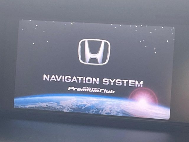 �y���[�J�[�����i�r�z�C���e���A�ɗn�����ރX�^�C���b�V���ȁu��p�݌v�v���[�J�[�i�r�𑕔��􎋔F���⑀�쐫�ȂǊ�{���\�ɂ��D��A���㎿�ȃJ�[���C�t�����y���݂��������܂��B