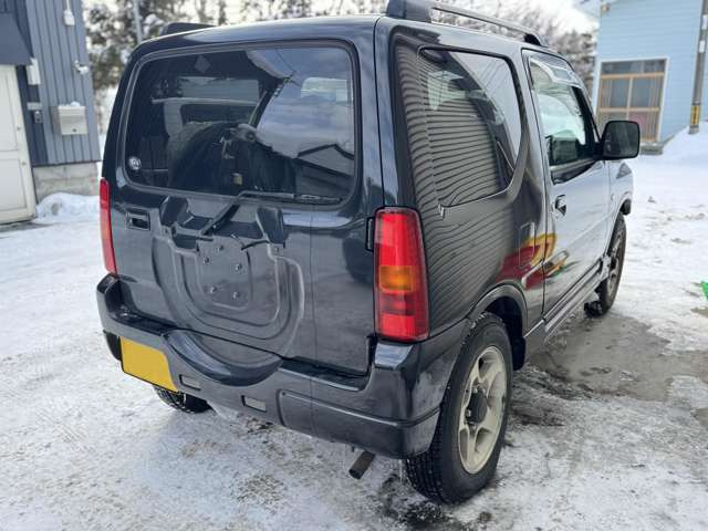 ���[�Ԃ܂łɎԗ������Ȃǐ�C�X�^�b�t����Ƃ������܂��� �����̓X�`�[�������͂��߁A�ł��邾���C���悭����肢��������悤�����������܂�!�O���͋@�B�Ŗ����������āA���b�N�X�R�[�e�B���O�������Ă��܂��B