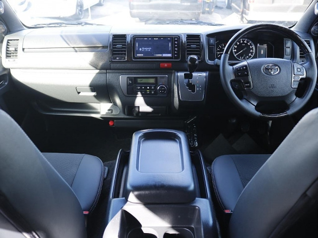 ハイエースバン2.8 スーパーGL ダークプライムII ロング ディーゼル 4WD