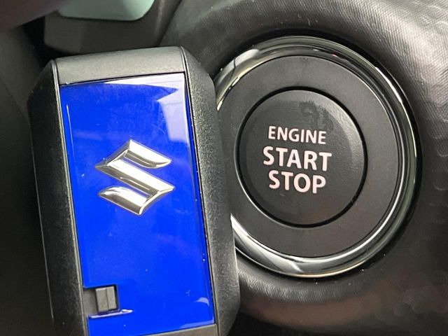 �y�L�[���X�X�^�[�g�V�X�e���z�J�o����|�P�b�g�ɓ��ꂽ�܂܂ł��h�A�̎{���E�������\�ȃX�}�[�g�L�[�𑕔��B�G���W���̃I���E�I�t�����J�M�����o���K�v����������Ƃ��Ă��֗��ł���