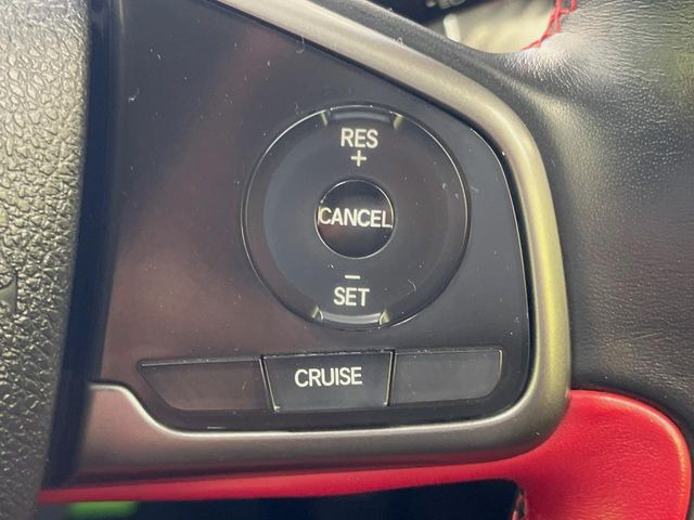 �y�N���[�Y�R���g���[���z�������H�����N���N���s�B�A�N�Z���𗣂��Ă���葬�x�ő��s���ł��A�������^�]���̕��S���y��!�����E�������ȒP�ȃX�C�b�`����Œ����ł��܂��B