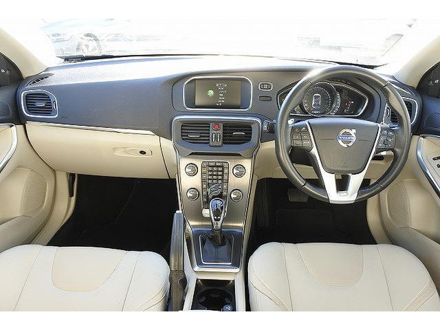 V40D4 ディーゼル