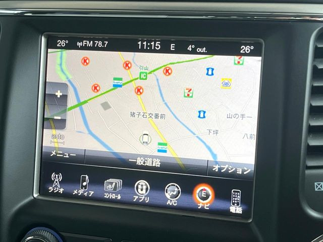 �������i�r:��̊��̂���i�r�́A����������ԓ������o���Ă���܂��BBluetooth�Đ��ȂǃI�[�f�B�I�@�\���[�����Ă���܂��̂ŁA�^�]�����y���߂܂���