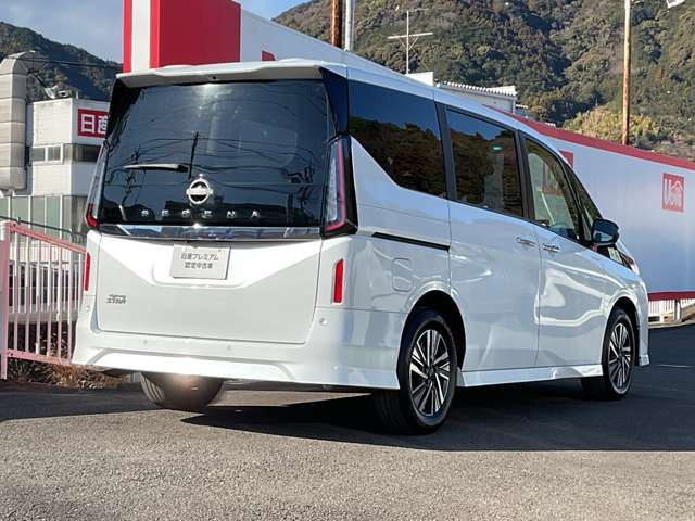 セレナ2.0 ハイウェイスターV