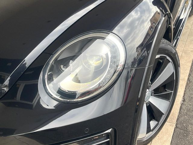 ���w�b�h���C�g:�w�b�h���C�g�͉��΂݂����Ȃ��A�Y��ȏ�Ԃ�ۂ��Ă���܂��B���΂ݖh�~�̃����Y�R�[�e�B���O�̎{�H���\�ł������܂��B