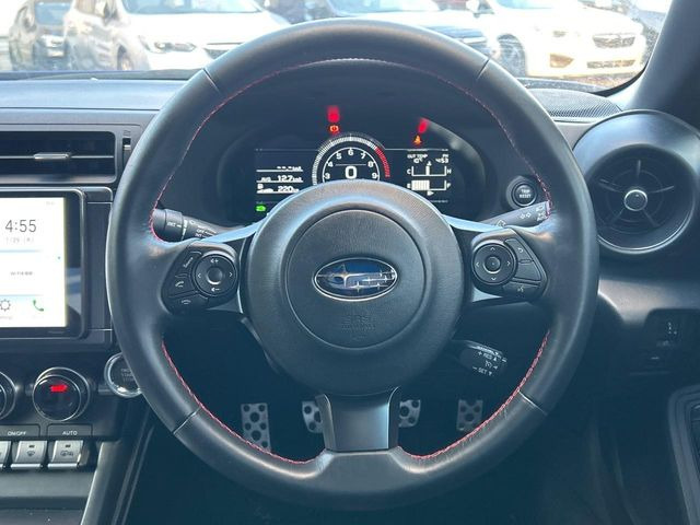 �y�����v�����X�e�A�����O�z�㎿�Ȋv���g�p���邱�ƂŁA��ɂ����������݂ƂĂ��^�]���₷���n���h���ł���