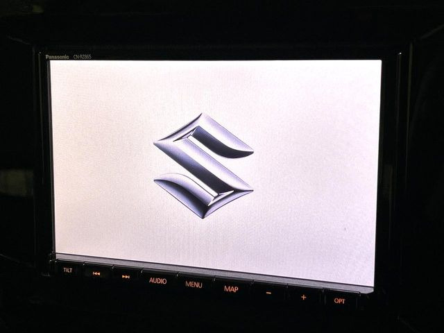 �y����8�^�i�r�z�l�C�̏����i�r�𑕔��B�I�[�f�B�I�@�\���[�����Ă���ABluetooth�ڑ�����΂������̃X�}�z��MP3�v���C���[�̉��y���Đ��\!�����̉^�]������Ɋy�����Ȃ�܂�!!