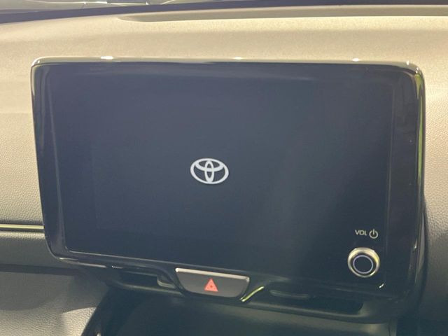 �y8�C���` �f�B�X�v���C�I�[�f�B�I�z���ʂ̃f�B�X�v���C��AppleCarPlay��AndroidAuto�����p�\�B�傫�ȉ�ʂŃX�}�z�i�r�A�v���������p���������܂���