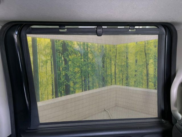 �y���[���V�F�[�h�z��������ԊO����̌���ῂ����Ƃ��ɃT�b�ƈ����o���Ďg����A���[���i�[�^�C�v�̃T���V�F�[�h�𑕔��B��Ȃɏ�������q�l���E�g�E�g�����������ȂǁA���Ђ����p����������