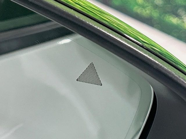 �y�u���C���h�X�|�b�g���j�^�����O�z���s���A�h�A�~���[�̎��p�ɂȂ�₷���ӏ��Ɍ㑱�Ԃ��ڋ߂���ƃT�C�h�~���[�t�߂Ɍx����\���A�h���C�o�[�ɒ��ӊ��N�����Ă���܂��B