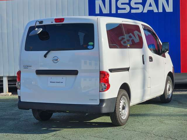 NV200バネットバン1.6 DX