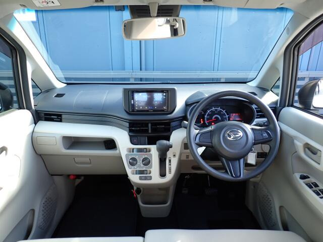 �C���p�l�摜�ɂȂ�܂��B�ԓ��͐��Ǝ҂ɂĎ����N���[�j���O�{�H�ς݂Ȃ̂ŁA��ϐ����ł��B