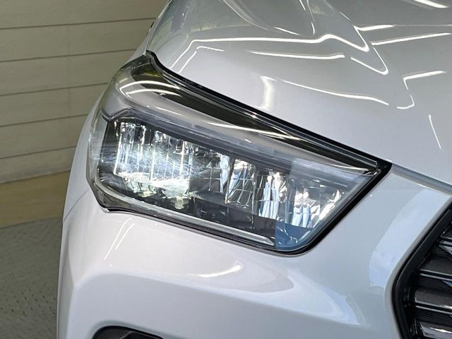 �yLED�w�b�h���C�g�z���V����ԑ��s�����ǍD�Ȏ��E���m�ۂ����S���ĉ^�]�ł��鍂�P�xLED�w�b�h���C�g�𑕔�!�_�����x�������A����d�͂��}�����Ă��܂��B