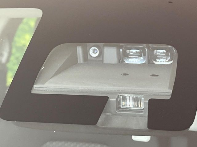 �y�X�Y�L �Z�[�t�e�B�T�|�[�g�z���s���ɑO���̎ԗ�����F�����A�Փ˂������Ȏ��͌x��ƃu���[�L�ŏՓˉ���Ɣ�Q�y�����A�V�X�g�B�����S�Ƀh���C�u�����y���݂��������܂��B