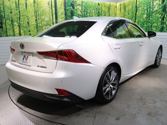 ☆全国のネクステージからお取り寄せが可能※!遠方の店舗に展示してあるクルマが気になる場合も、最寄りの店舗でご覧いただくことが可能です!是非私たちに要望をお聞かせください!※別途費用