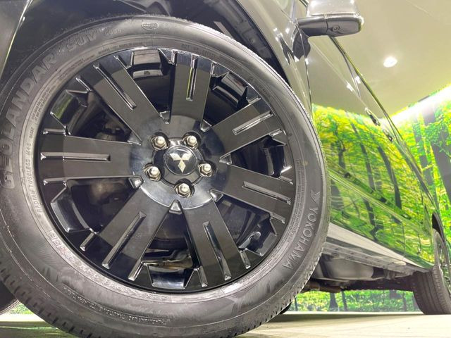 �y����18�C���`�A���~�z�C�[���z�O�ςɃ}�b�`���������A���~�z�C�[���𑕒����Ă���܂��B�e��ЊO�A���~�z�C�[����A�X�^�b�h���X�^�C�����戵�����Ă���܂��B���񂲑��k����������