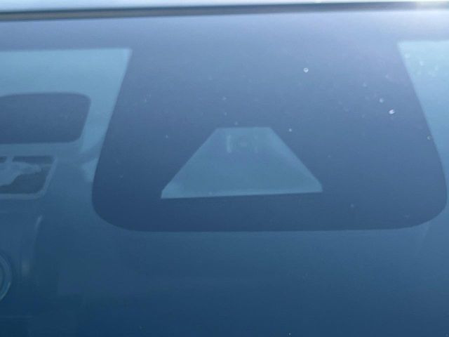 �y�v���N���b�V���Z�[�t�e�B�z�O���̎ԗ��������m���A�Փ˂������Ȏ��͌x��Œ��ӂ𑣂��A�u���[�L�𓥂ޗ͂��T�|�[�g�B�u���[�L�𓥂߂Ȃ������ꍇ�͏Փ˔�Q�y���u���[�L���쓮�A�Փˉ�����T�|�[�g���܂��B