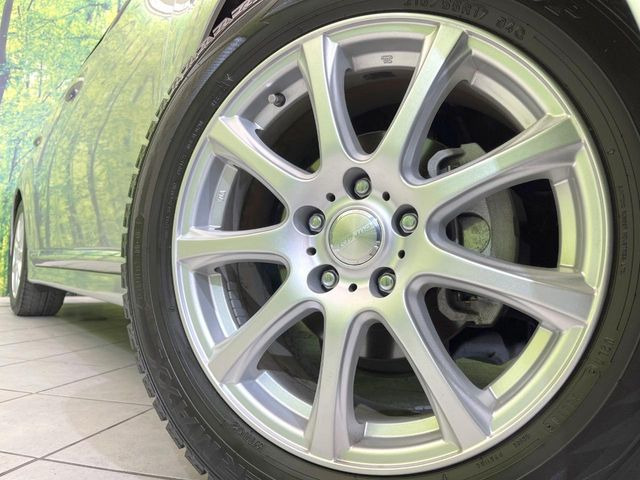 �y�A���~�z�C�[���z�O�ςɃ}�b�`�����A���~�z�C�[���𑕒����Ă���܂��B�e��A���~�z�C�[����A�X�^�b�h���X�^�C�����戵�����Ă���܂��B���񂲑��k����������