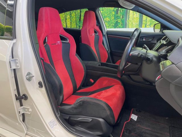 �y��p�X�|�[�c�V�[�g�z�z�[���h���ɗD��A�J�[�u���̑̂������}�����Ă���܂��B�܂��A�̂Ƀt�B�b�g���邩�獘��w�������ɂ����A�����O�h���C�u�⍂�����s�ł����K�ɂ��߂������������܂���