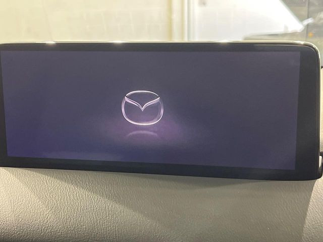 �y10.25�C���`�}�c�_�R�l�N�g�z�ԓ��̕��͋C�Ƀ}�b�`������^�f�B�X�v���C�B�X�}�z�ڑ��ł̃i�r�g�p��Bluetooth�Đ����A�l�X�ȋ@�\���y���߂܂��B�����I�ȃ_�C�������삪�\�ŁA�g��������ǍD�ł��B