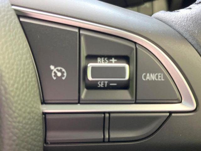 �y�N���[�Y�R���g���[���z�������H�����N���N���s�B�A�N�Z���𗣂��Ă���葬�x�ő��s���ł��A�������^�]���̕��S���y��!�����E�������ȒP�ȃX�C�b�`����Œ����ł��܂��B