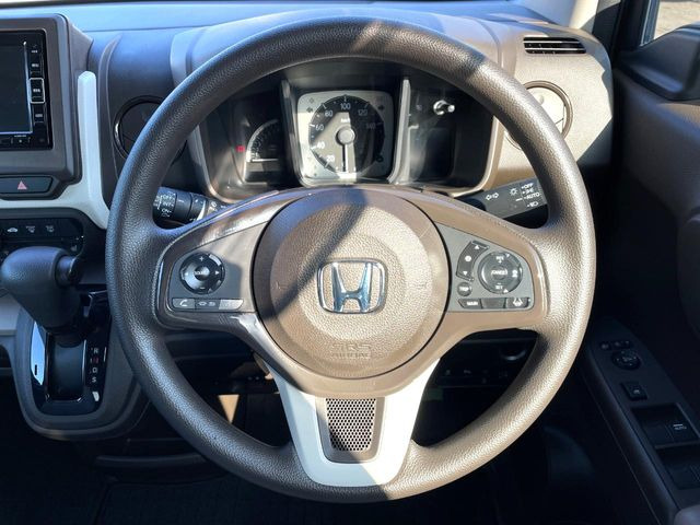 �y�����v�����X�e�A�����O�z�㎿�Ȋv���g�p���邱�ƂŁA��ɂ����������݂ƂĂ��^�]���₷���n���h���ł���