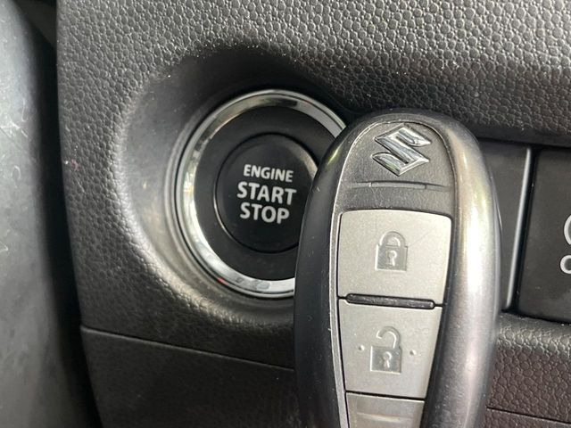 �y�L�[���X�X�^�[�g�V�X�e���z�J�o����|�P�b�g�ɓ��ꂽ�܂܂ł��h�A�̎{���E�������\�ȃX�}�[�g�L�[�𑕔��B�G���W���̃I���E�I�t�����J�M�����o���K�v����������Ƃ��Ă��֗��ł���