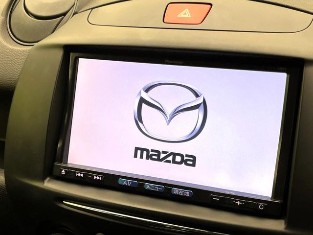 �y�����i�r�z�l�C�̏����i�r�𑕔����Ă���܂��B�i�r�̎g���₷���͂������A�I�[�f�B�I�@�\���[��!�L�����v�◷�s�͂������A�ʋ΂┃�����ȂǕ��i�̃h���C�u���y�����Ȃ�͂���