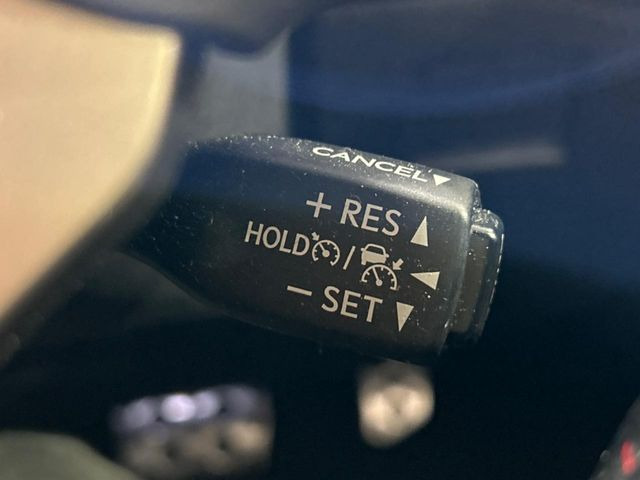 �y���[�_�[�N���[�Y�R���g���[���z�������H�ł̒��������s���y��!!�����ő��x��ۂN���[�Y�R���g���[�����A�Փˌy���V�X�e���ƘA�g���A�O���̎ԗ������m���ĎԊԂ�ۂ悤�ɑ��x���߂��Ă���܂�!!