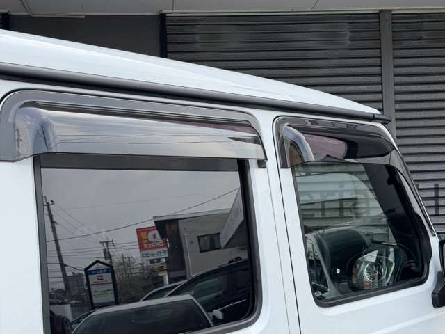 �y�I�v�V�����z�h�A�o�C�U�[