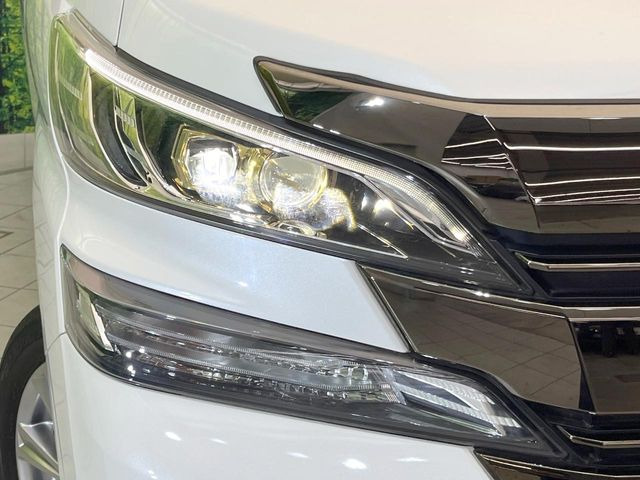 �yLED�w�b�h���C�g�z���V����ԑ��s�����ǍD�Ȏ��E���m�ۂ����S���ĉ^�]�ł��鍂�P�xLED�w�b�h���C�g�𑕔�!�_�����x�������A����d�͂��}�����Ă��܂��B