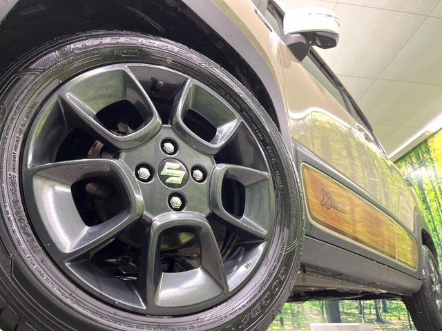 �y����16�C���`�A���~�z�C�[���z�O�ςɃ}�b�`���������A���~�z�C�[���𑕒����Ă���܂��B�e��ЊO�A���~�z�C�[����A�X�^�b�h���X�^�C�����戵�����Ă���܂��B���񂲑��k����������