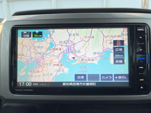 �y�����i�r�z�l�C�̏����i�r�𑕔����Ă���܂��B�i�r�̎g���₷���͂������A�I�[�f�B�I�@�\���[��!�L�����v�◷�s�͂������A�ʋ΂┃�����ȂǕ��i�̃h���C�u���y�����Ȃ�͂���