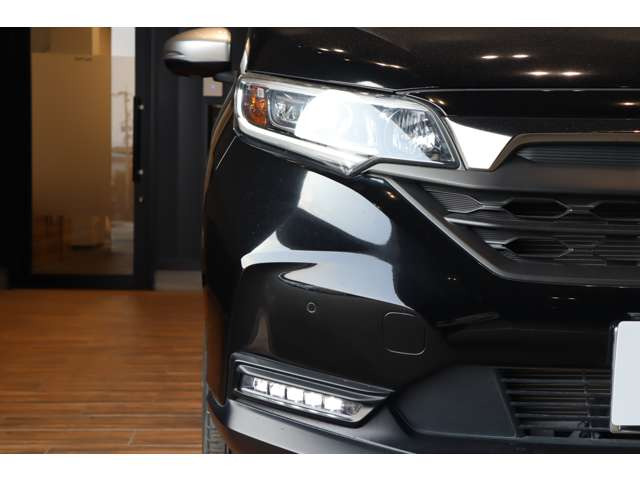 フリード1.5 ハイブリッド クロスター ホンダセンシング 4WD