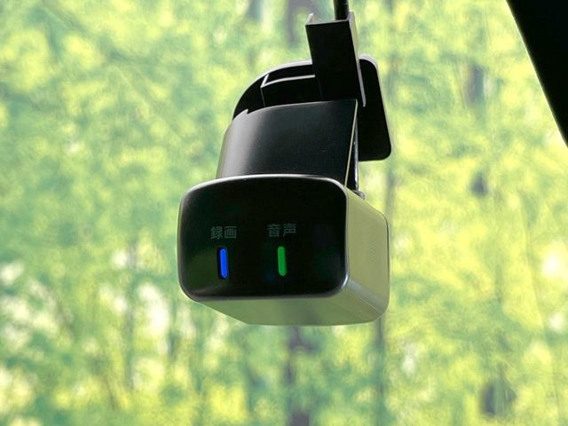 �y�h���C�u���R�[�_�[�z�h���C�u���R�[�_�[����!���s���͂������A������^�]�⎖�̂ɑ��������ہA�f���ŋL�^���A����̃��X�N�ɔ����܂��B���L�^�pSD�J�[�h�͂��q�l�����g�ł��������������K�v������܂��B