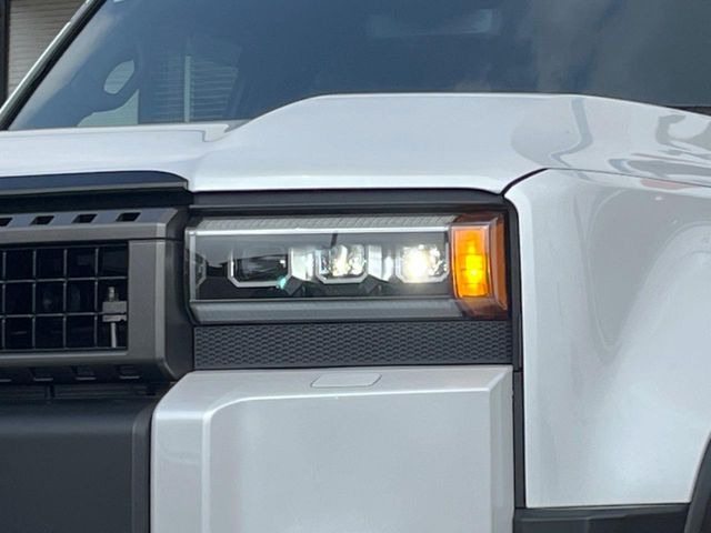 �yLED�w�b�h���C�g�z���V����ԑ��s�����ǍD�Ȏ��E���m�ۂ����S���ĉ^�]�ł��鍂�P�xLED�w�b�h���C�g�𑕔�!�_�����x�������A����d�͂��}�����Ă��܂��B