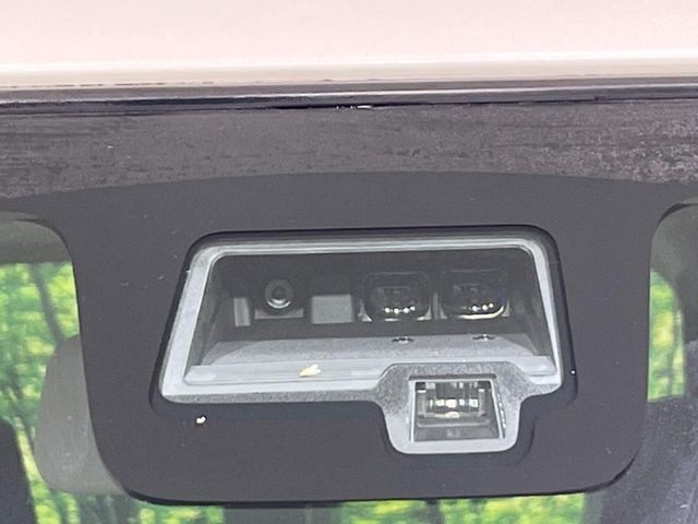 �y�X�Y�L �Z�[�t�e�B�T�|�[�g�z���s���ɑO���̎ԗ�����F�����A�Փ˂������Ȏ��͌x��ƃu���[�L�ŏՓˉ���Ɣ�Q�y�����A�V�X�g�B�����S�Ƀh���C�u�����y���݂��������܂��B