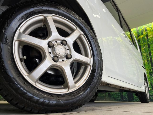 �y14�C���`�A���~�z�C�[���z�O�ςɃ}�b�`�����A���~�z�C�[���𑕒����Ă���܂��B�e��A���~�z�C�[����A�X�^�b�h���X�^�C�����戵�����Ă���܂��B���񂲑��k����������