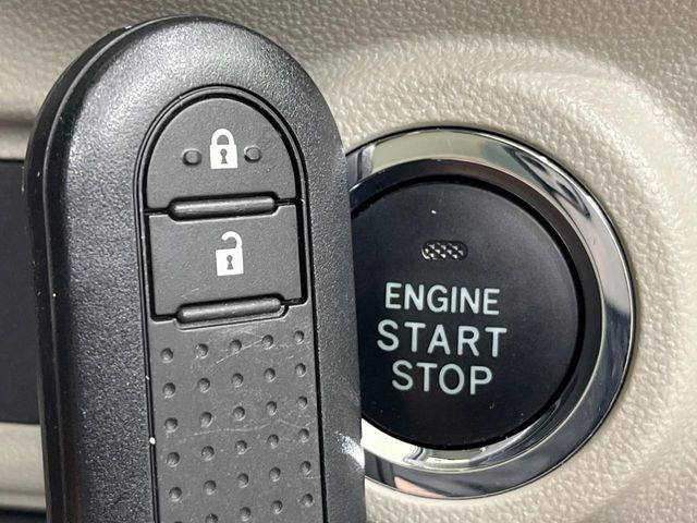 �y�L�[�t���[�V�X�e���z�J�o����|�P�b�g�ɓ��ꂽ�܂܂ł��h�A�̎{���E�������\�ȃX�}�[�g�L�[�𑕔��B�G���W���̃I���E�I�t�����J�M�����o���K�v����������Ƃ��Ă��֗��ł���