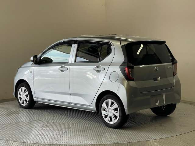 �l�C�̎Ԏ킪�����낢!�e���[�J�[ �ŐV�l�C�Ԃ����C���i�b�v!���ĐG���đI�ׂ�W����ł�!