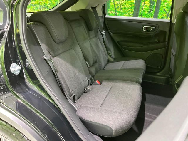 ���i���ȃI���W�i���t���A�}�b�g���I�v�V�����ɂĂ��p�ӂ��Ă���܂��B���D���ȃf�U�C����J���[�����Ԃɍ��킹�đI��ł����������Ƃ��ł��܂���