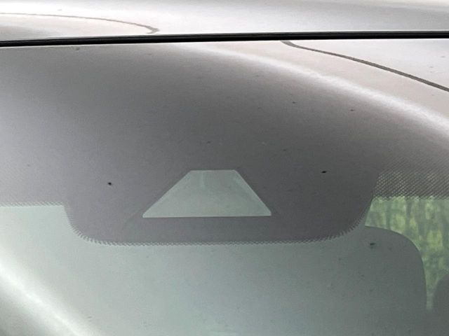 �y�g���^�Z�[�t�e�B�Z���X�z���s���ɑO���̎ԗ�����F�����A�Փ˂������Ȏ��͌x��ƃu���[�L�ŏՓˉ���Ɣ�Q�y�����A�V�X�g�B�����S�Ƀh���C�u�����y���݂��������܂��B