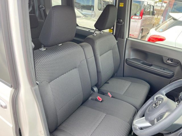 �^�]�Ȃ܂��ɂ͏\���ȃX�y�[�X������A�啿�ȕ��ł��������^�]���Ă�����������ł��B