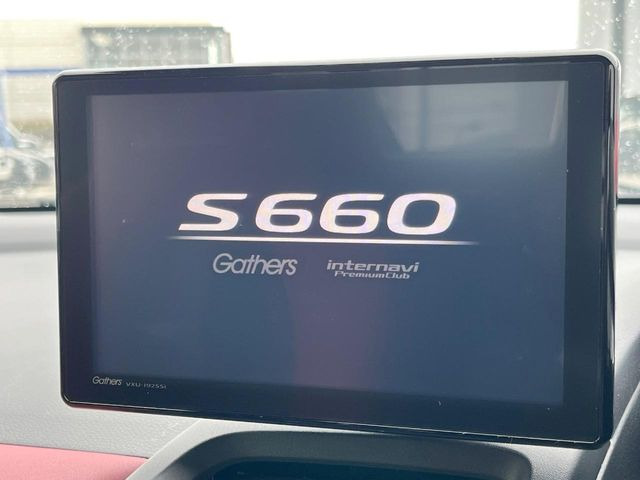 �y�����i�r�z�l�C�̏����i�r�𑕔����Ă���܂��B�i�r�̎g���₷���͂������A�I�[�f�B�I�@�\���[��!�L�����v�◷�s�͂������A�ʋ΂┃�����ȂǕ��i�̃h���C�u���y�����Ȃ�͂���