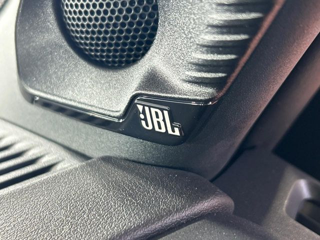 �yJBL�T�E���h�V�X�e���z���x�ȃ`���[�j���O�\�͂����ڂ���Ă���A�������ȉ��y�����y���݂��������܂���